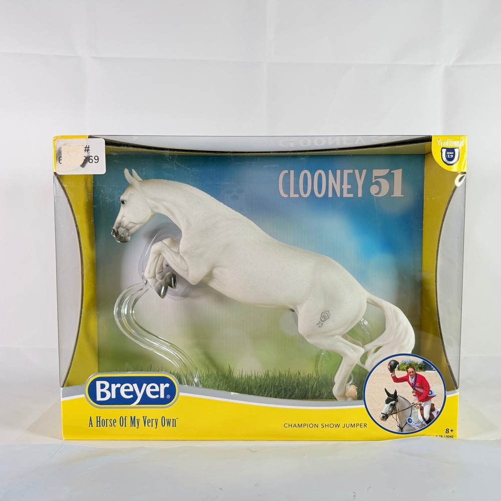 Breyer Traditional Clooney 51 Champion Show Jumper Model Horse B-TR-10040